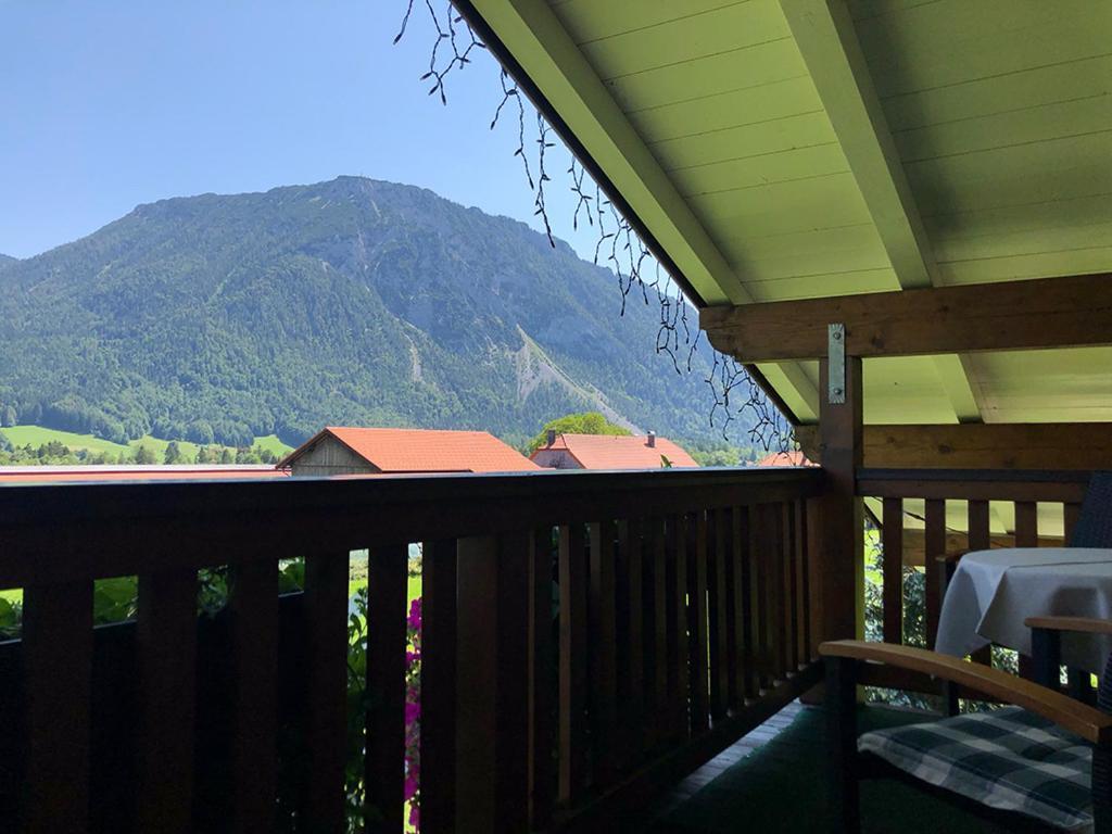 Haus Jaeger Ferienwohnungen Mit Indoor-Pool Inkl. Chiemgaukarte Ruhpolding Extérieur photo