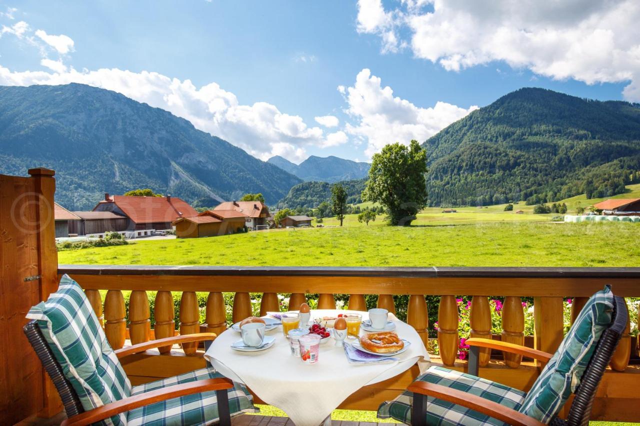 Haus Jaeger Ferienwohnungen Mit Indoor-Pool Inkl. Chiemgaukarte Ruhpolding Extérieur photo