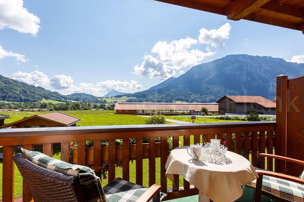 Haus Jaeger Ferienwohnungen Mit Indoor-Pool Inkl. Chiemgaukarte Ruhpolding Extérieur photo